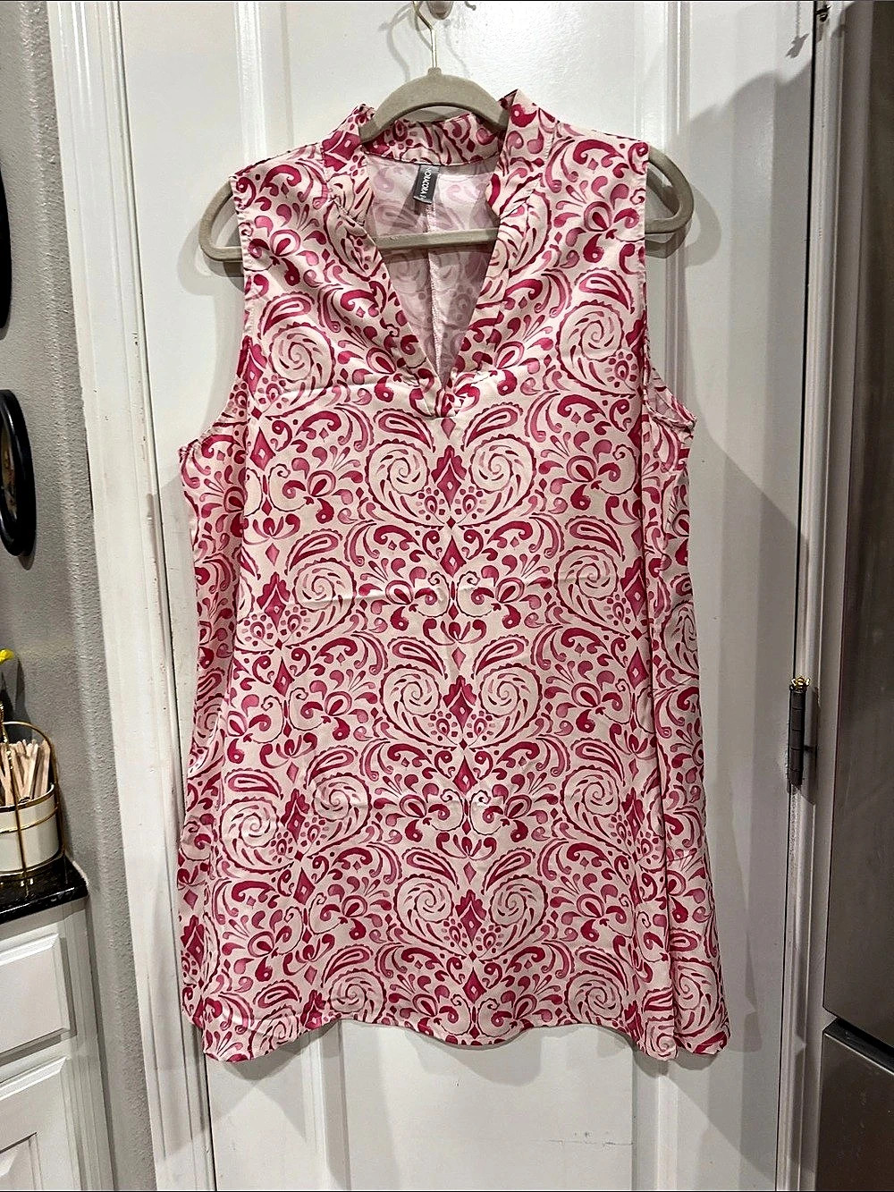 Women's Pink & White Paisley Tunic